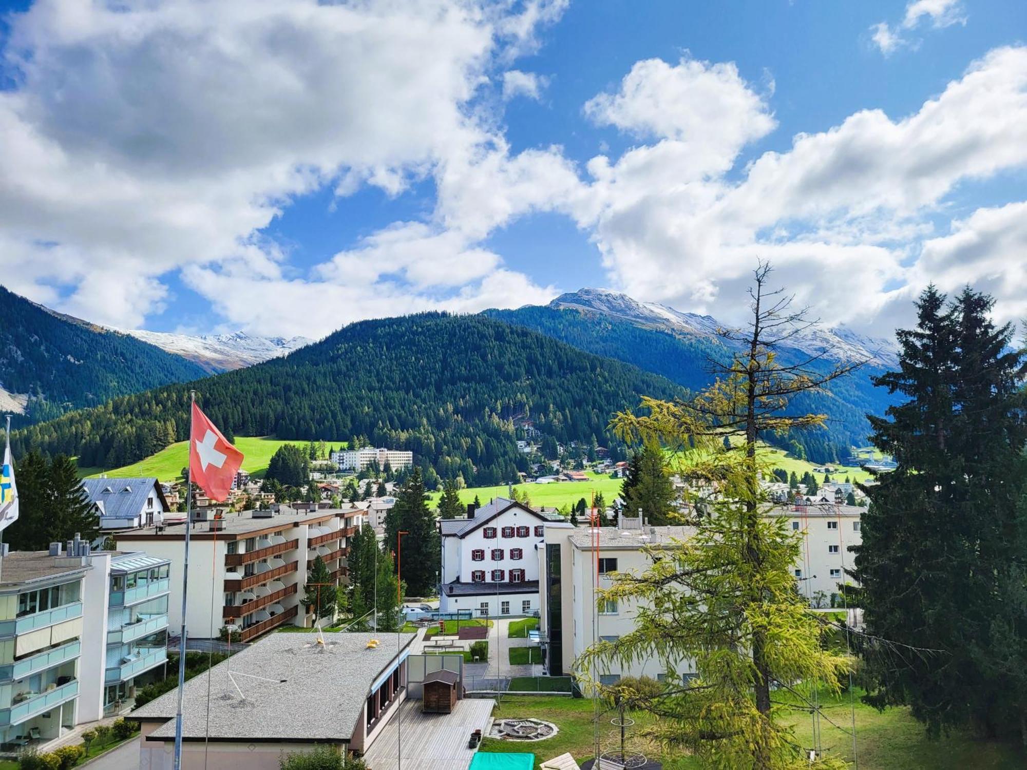 Ferienwohnung Parsenn Peaks Panorama ダヴォス・プラッツ エクステリア 写真