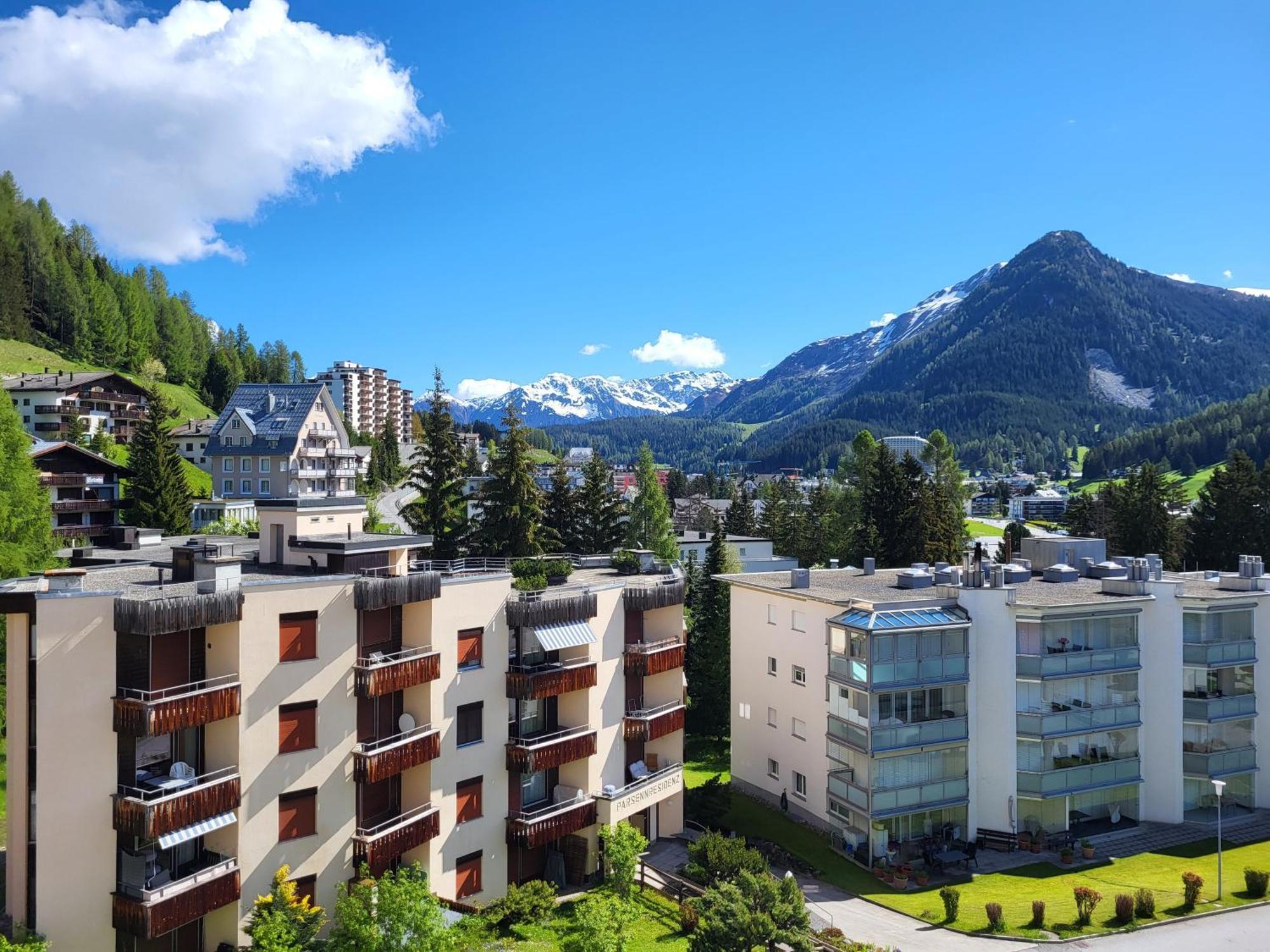 Ferienwohnung Parsenn Peaks Panorama ダヴォス・プラッツ エクステリア 写真